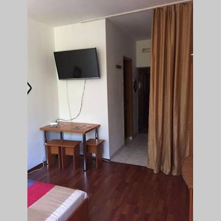 Saturn Chic Studio Apartment Luaran gambar