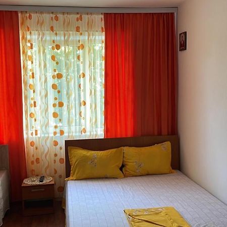 Saturn Chic Studio Apartment Luaran gambar